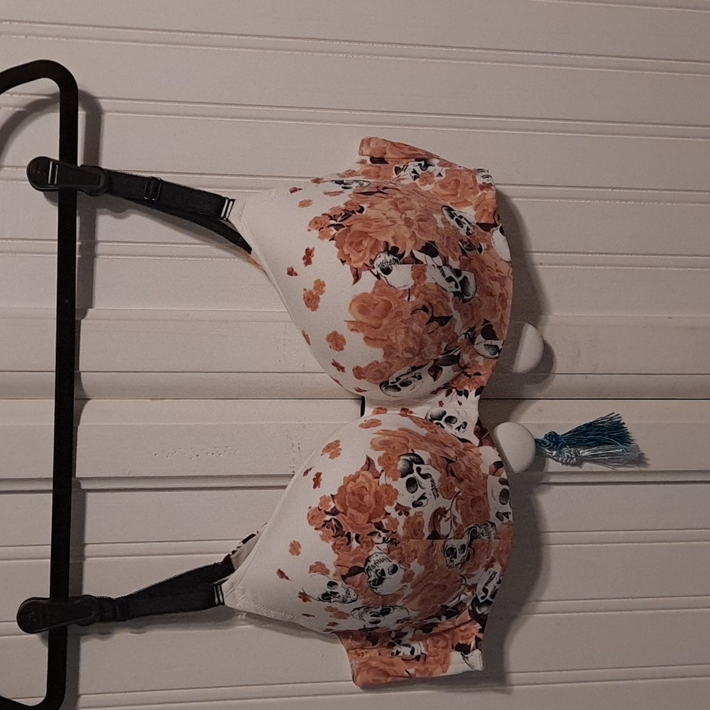 360 Back Smoothing full coverage Balconette bra with skull and pink roses